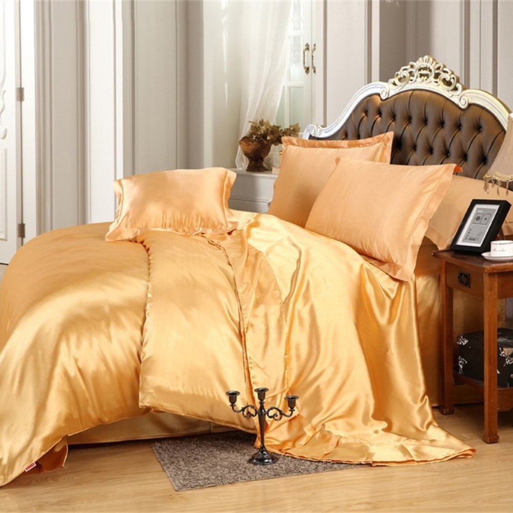 Luxurious ultra-soft Satin 7 piece Duvet Set QUEEN